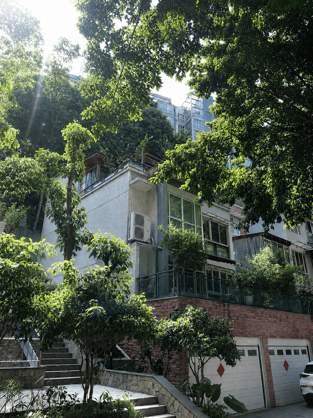 枣庄岛居岁月从容升级：小小岛老别墅加装蒂升悦行款电梯